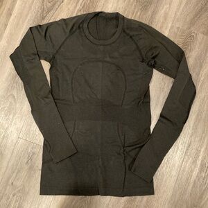 Lululemon Swiftly long sleeve top